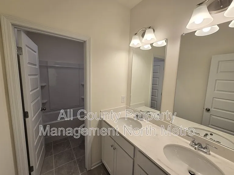 142 Hadley Way SW — Photo 11