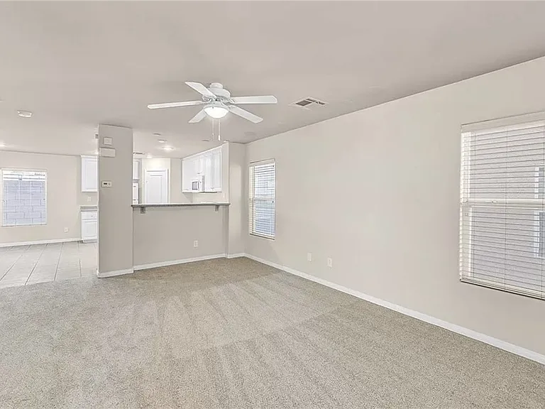 4836 Golden Shimmer Ave — Photo 4