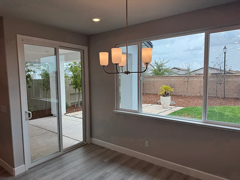 1417 Wadsworth Cir — Photo 20