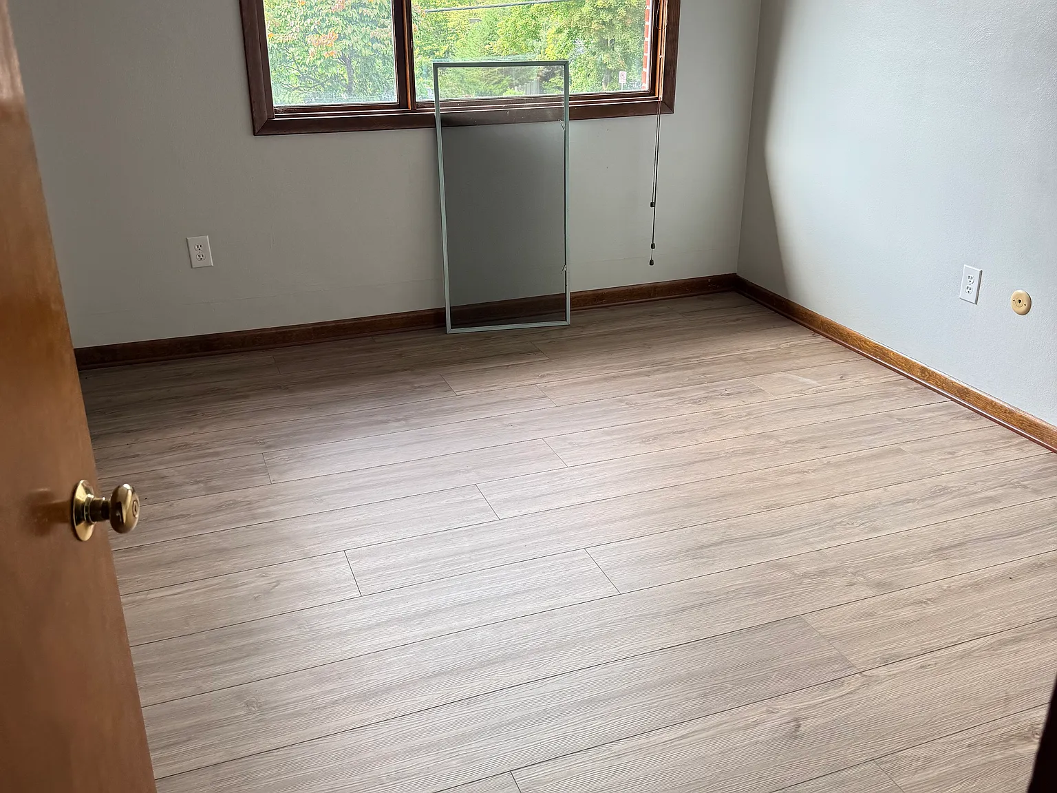 3 bed, 1500 sqft, $1,800 — Photo 2