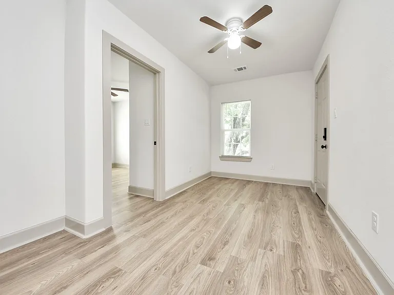 2919 Rosedale St #B — Photo 10