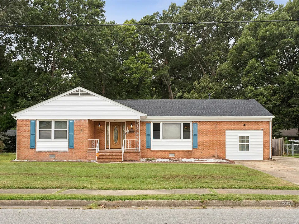 216 Watkins Dr