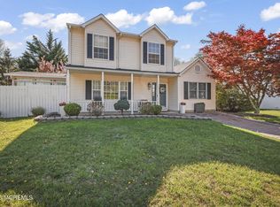 39 Tioga Drive, Howell, NJ 07731
