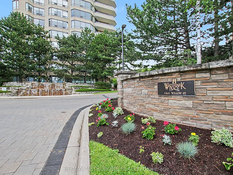 6 Willow St #1004 — Photo 3
