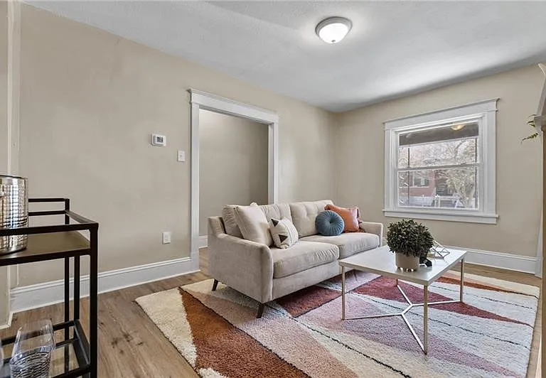 6517 Dean St — Photo 4