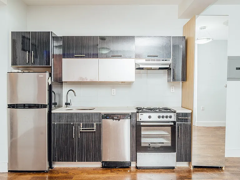 287 Troutman St #2A — Photo 2