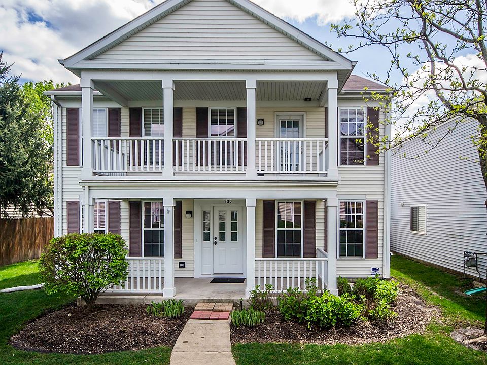 1st image of 930 Symphony Dr