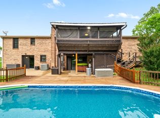 504 Warner Rd, Clarksville, TN