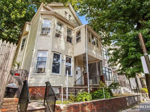 259-261 Governor St, Paterson, NJ 07501