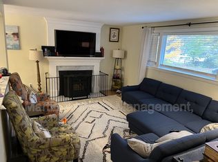 27 Burlington Rd, Bedford, MA 01730