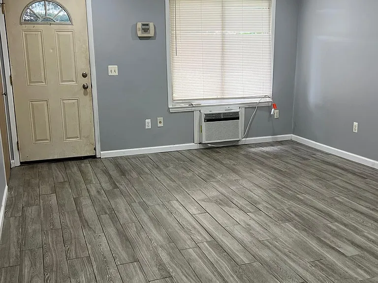 1774 N Carlson St — Photo 5