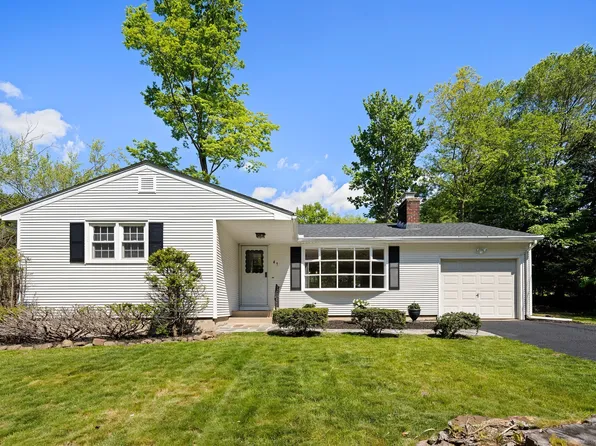 47 Dogwood Lane, Meriden, CT 06450