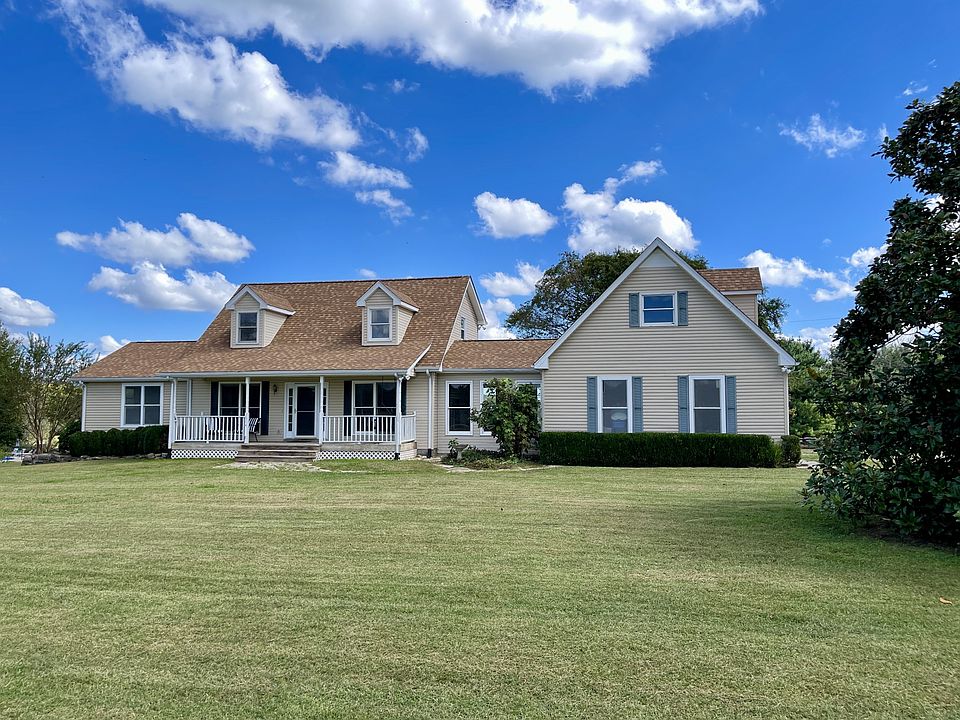 1st image of 2804 Puckett Ln