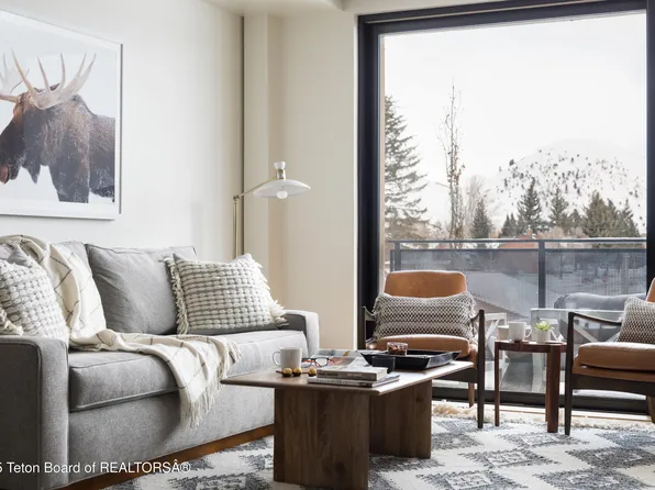 680 S Cache St #200, Jackson, WY 83001