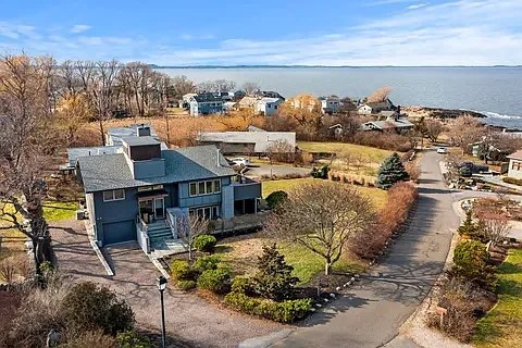 Aerial view...we are steps to the sea and beautiful seaside walk to Lanes Cove