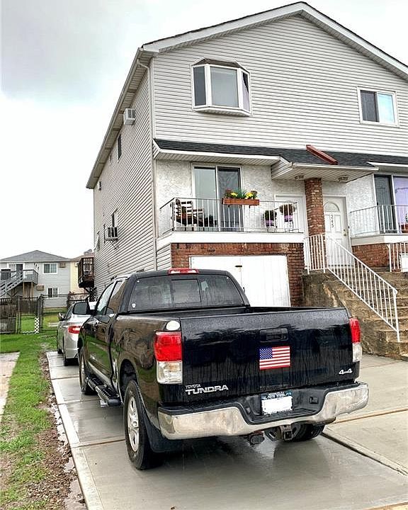 1st image of 247 Regis Dr