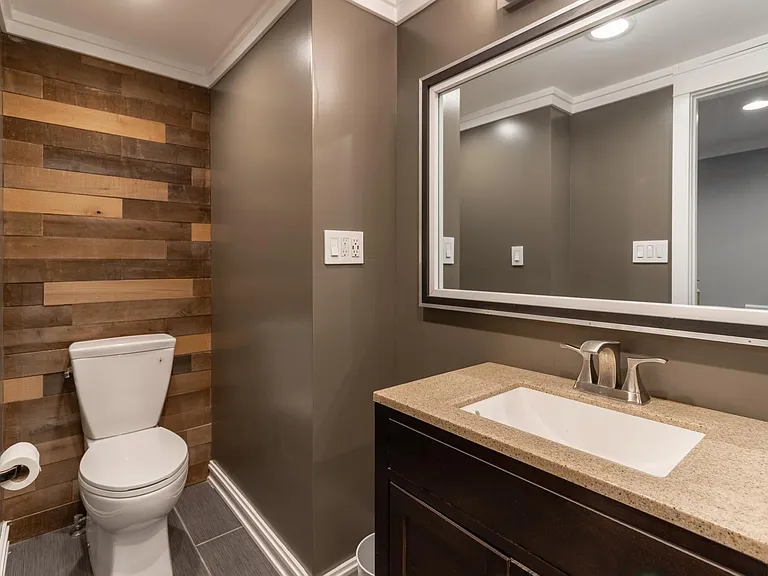 115 E Bishop St #1 — Photo 10