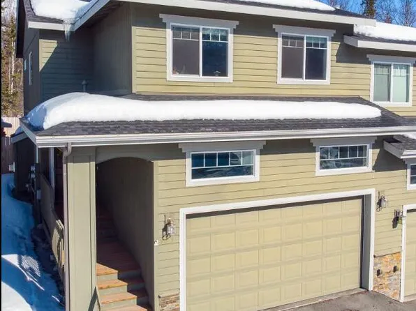 9103 Eagle River Ln, Eagle River, AK 99577
