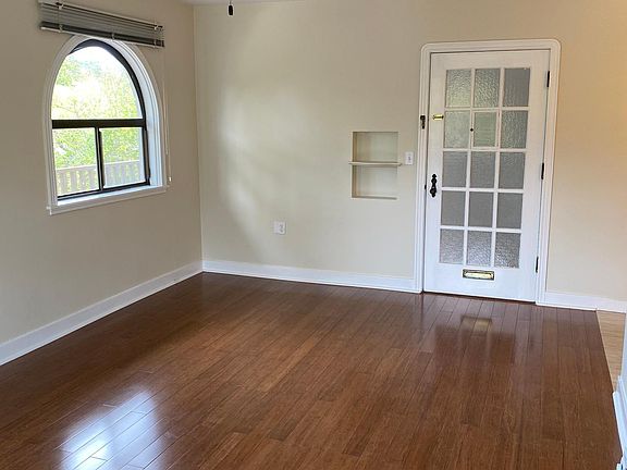 4th image of 30 W Spain St APT 6