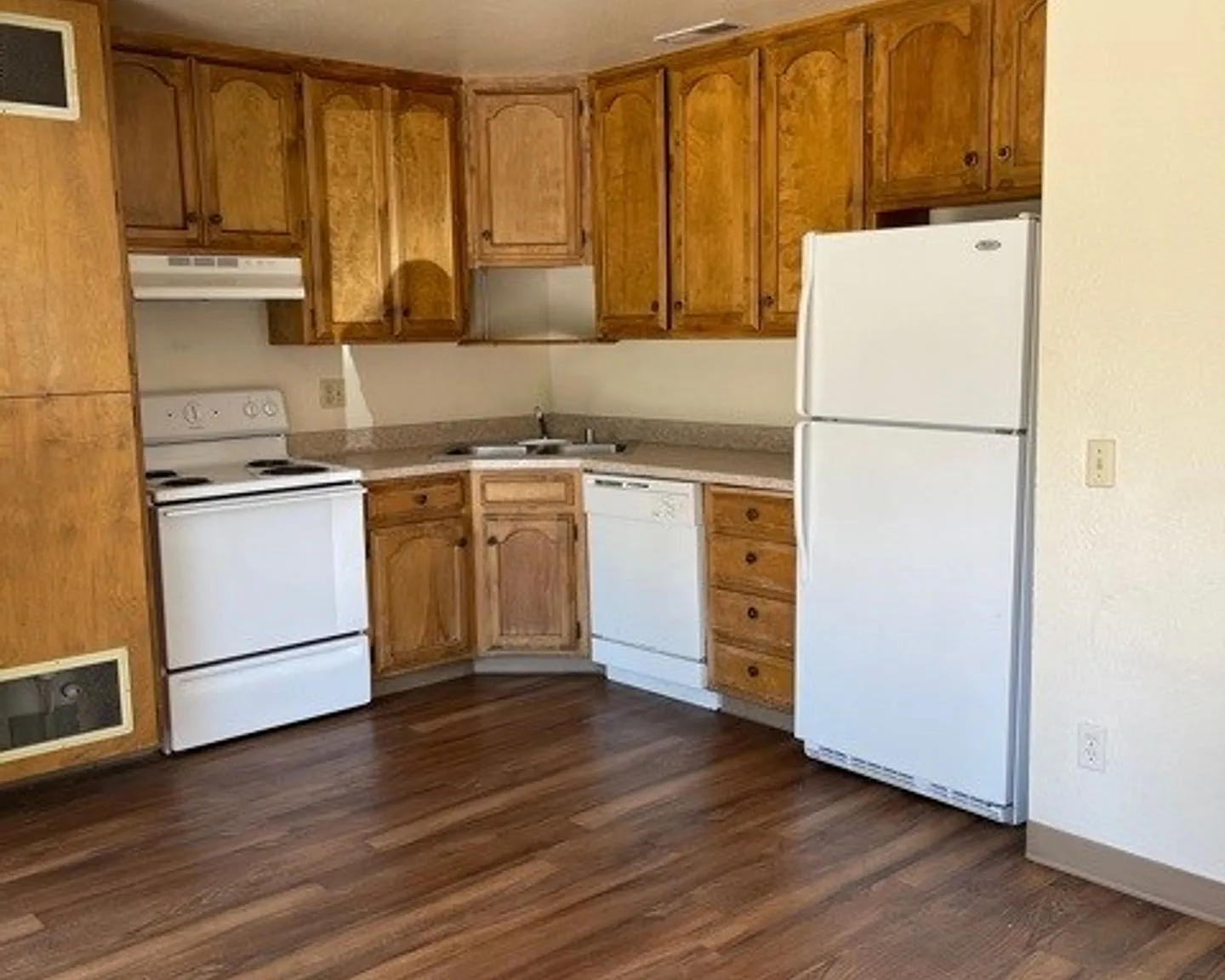 Summer Village Apartments — Photo 1