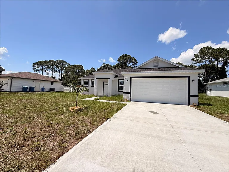 1251 Scottish St SW — Photo 1
