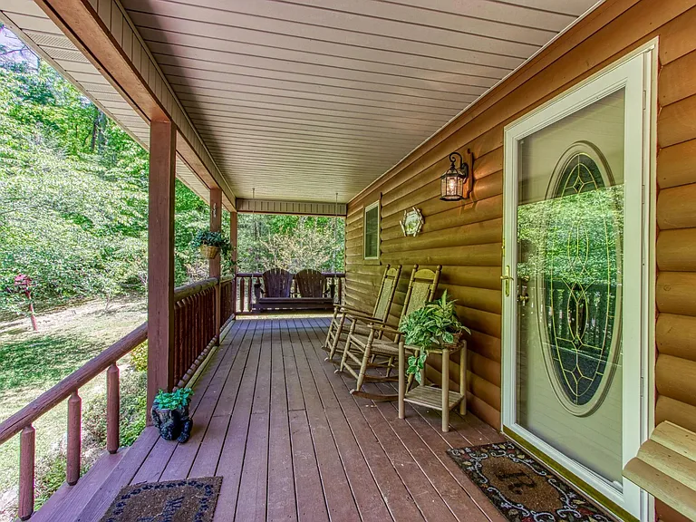 2913 Barnes Dr — Photo 28