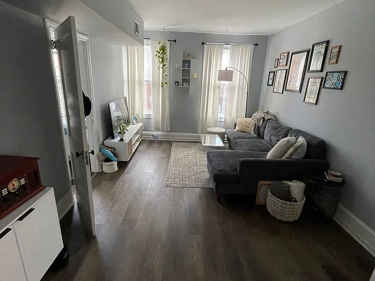 239 Bridge St — Photo 5