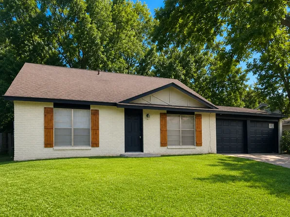 1306 Rambler Rd, Arlington, TX 76014