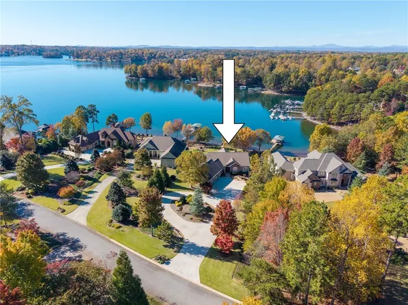 802 Clifton Ct, Seneca, SC 29672