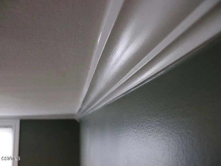 328 Center St #201 — Photo 16