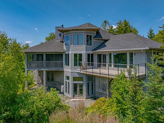 3rd image of 271 Ames Cove Road
