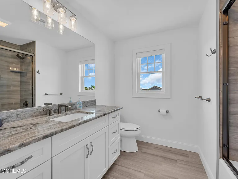 1503 Grand Central Ave #2 — Photo 32