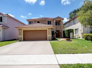 10468 Sunstream Ln, Boca Raton, FL 33428