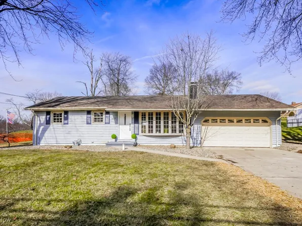 3669 Rolling Ridge Rd NE, Canton, OH 44721