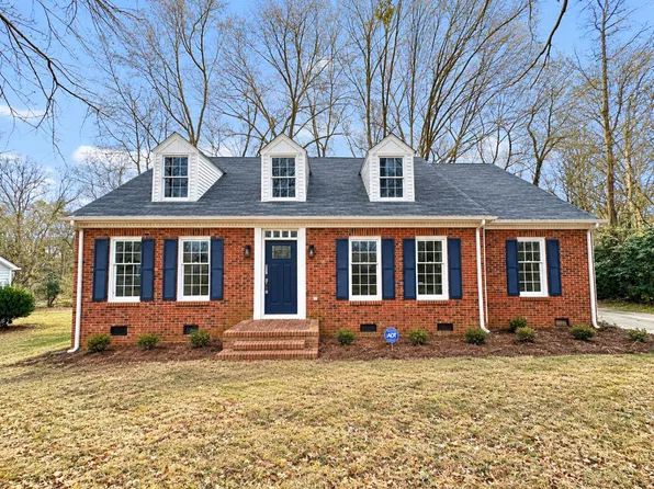 1401 Longbrook Dr, Charlotte, NC 28270