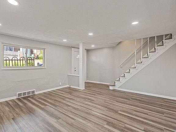 5th image of 147 Amabell St