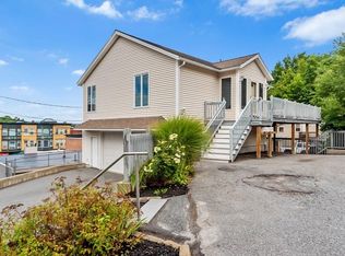 16 Pierce Pl, Clinton, MA 01510