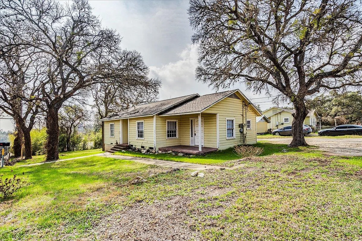 3 bed, 1.0 bath, 1153 sqft, $1,550 — Photo 4