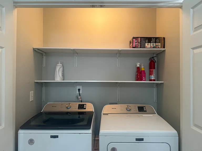 Laundry (washer dryer included)