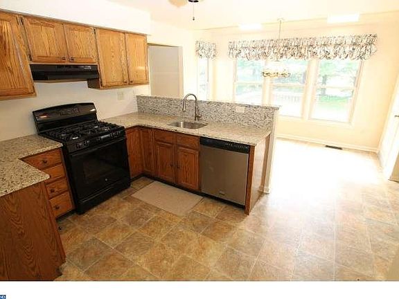 2nd image of 4 Balsam Ct