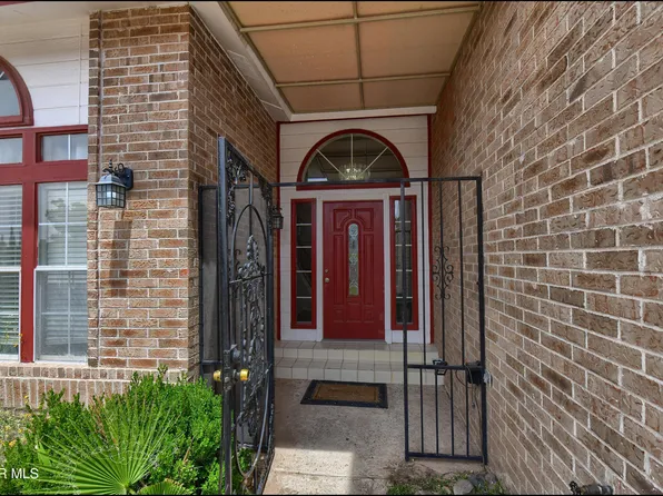 1909 Polly Harris Dr, El Paso, TX 79936