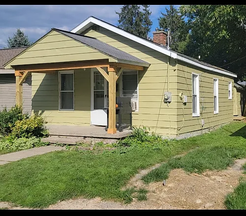 722 N East St Photo 1