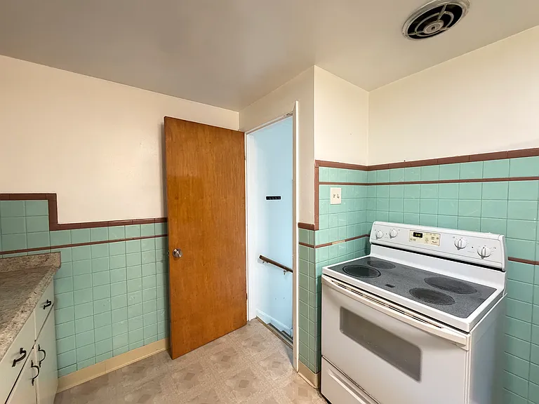 222 Frankhauser Rd — Photo 15