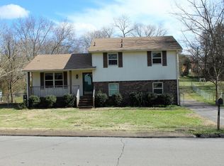 504 Dutchmans Dr, Hermitage, TN 37076
