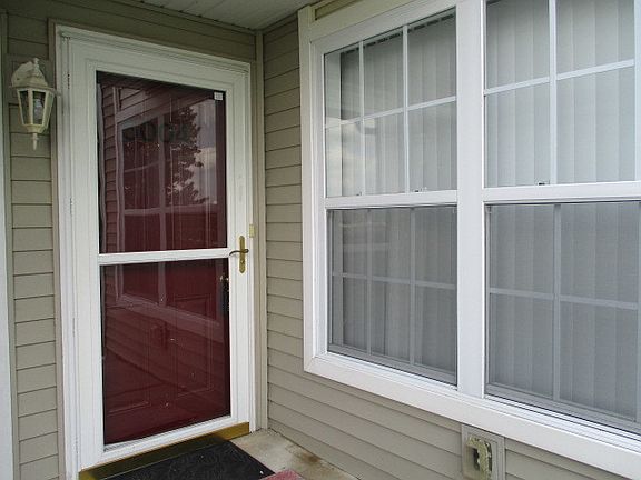 5th image of 5004 Diane Ct #5004