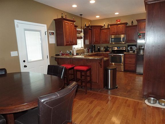 2nd image of 2188 J Bird Ln