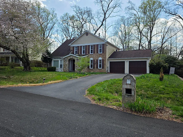 8120 Paisley Pl — Photo 2