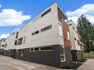 9034 18th Ave SW, Seattle, WA 98106