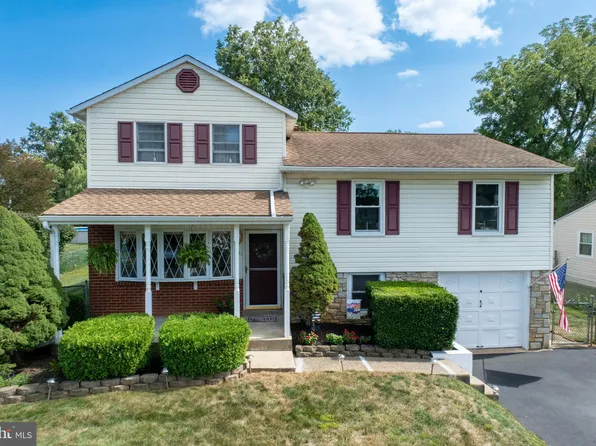 661 Pennhill Dr, Langhorne, PA 19047