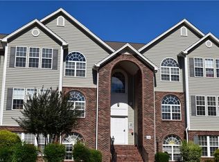 931 Scholastic Ct, Winston Salem, NC 27106